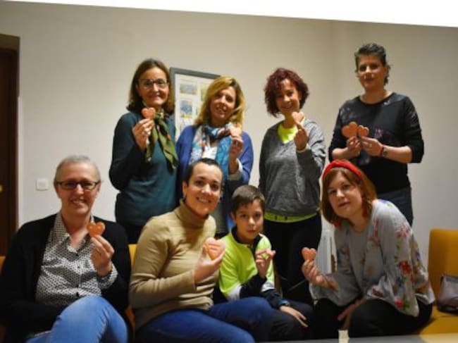 Reunión de la asociación Corazones Rosas reciente