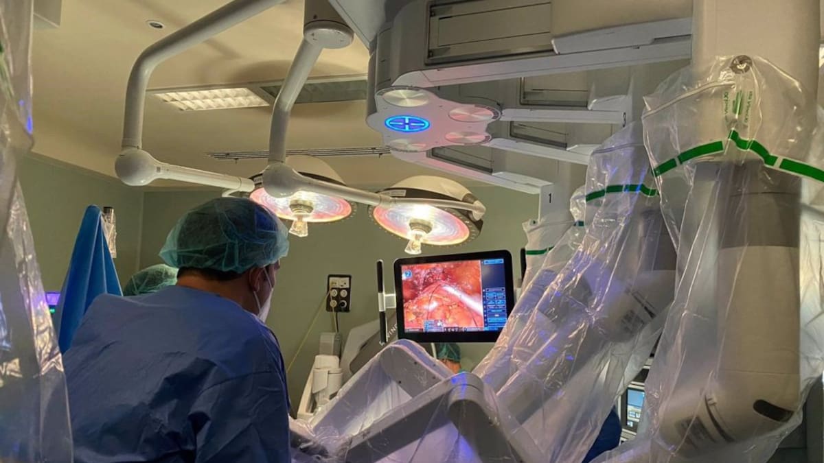 El Hospital del Bierzo incorporará un sistema de cirugía robótica