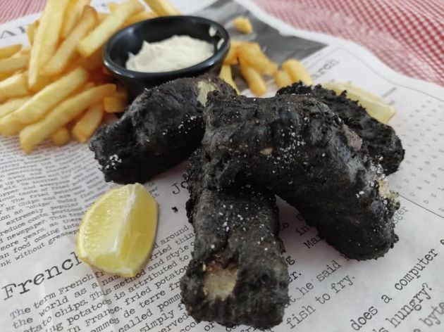 Fish and chips a la carbonera