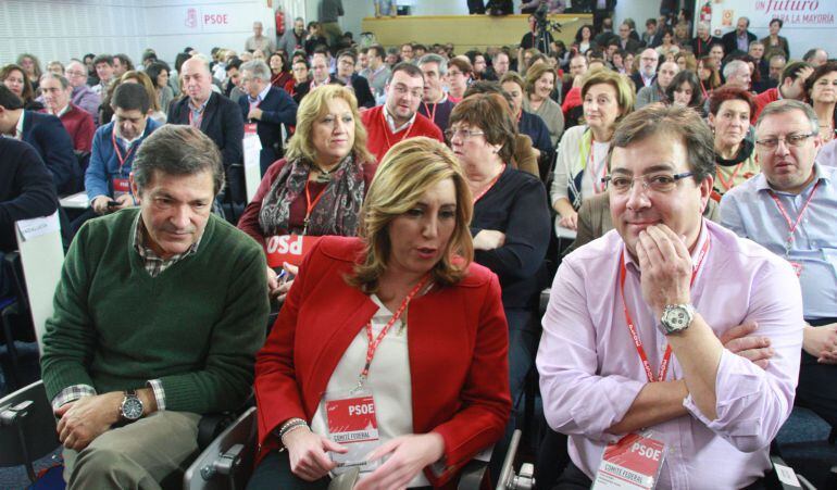 Fernández Vara junto con la presidenta andaluza Susana Díaz y el asturiano Javier Fernández