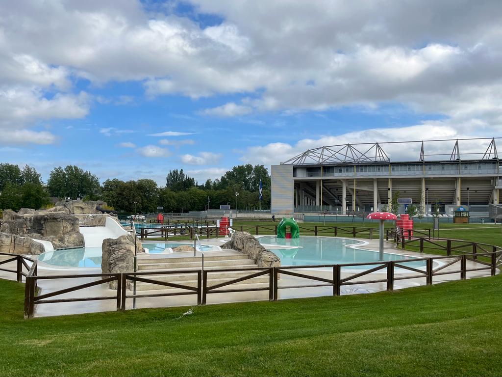 Las piscinas de Mendizorroza en Vitoria