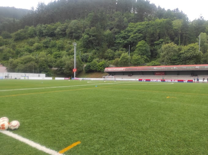 Campo Municipal de fútbol de Zaldupe en Ondarroa