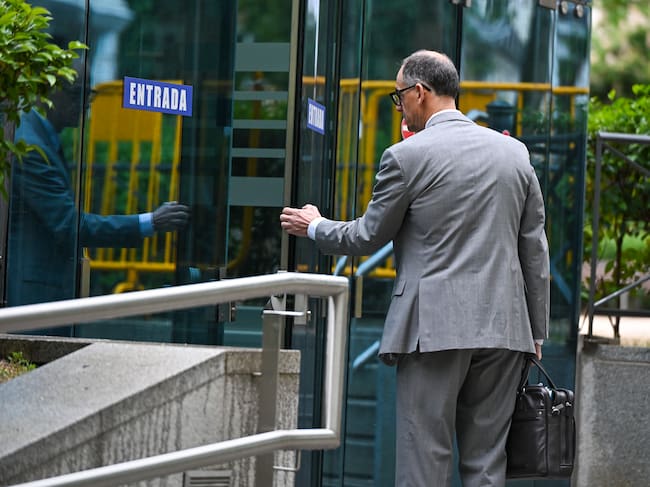 El principal investigador del caso Gürtel, Manuel Morocho, inspector de la UDEF que denunció presiones de sus superiores, a su llegada para declarar como testigo el juicio del caso Kitchen en la Audiencia Nacional, que analiza una presunta operación parapolicial para espiar al extesorero del PP Luis Bárcenas.