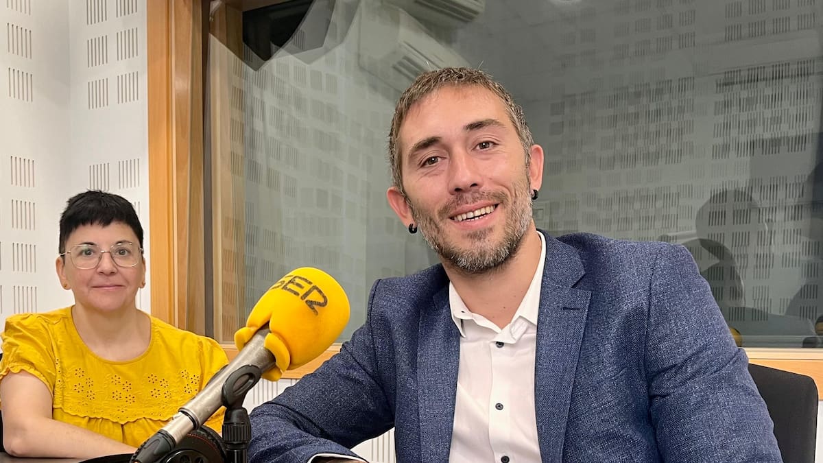 Entrevistamos a Víctor Alonso Miranda, concejal de Emprendimiento y Turismo, y Mayte Ceballos, monitora que imparte el taller.