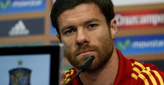 Xabi Alonso comparece ante los medios