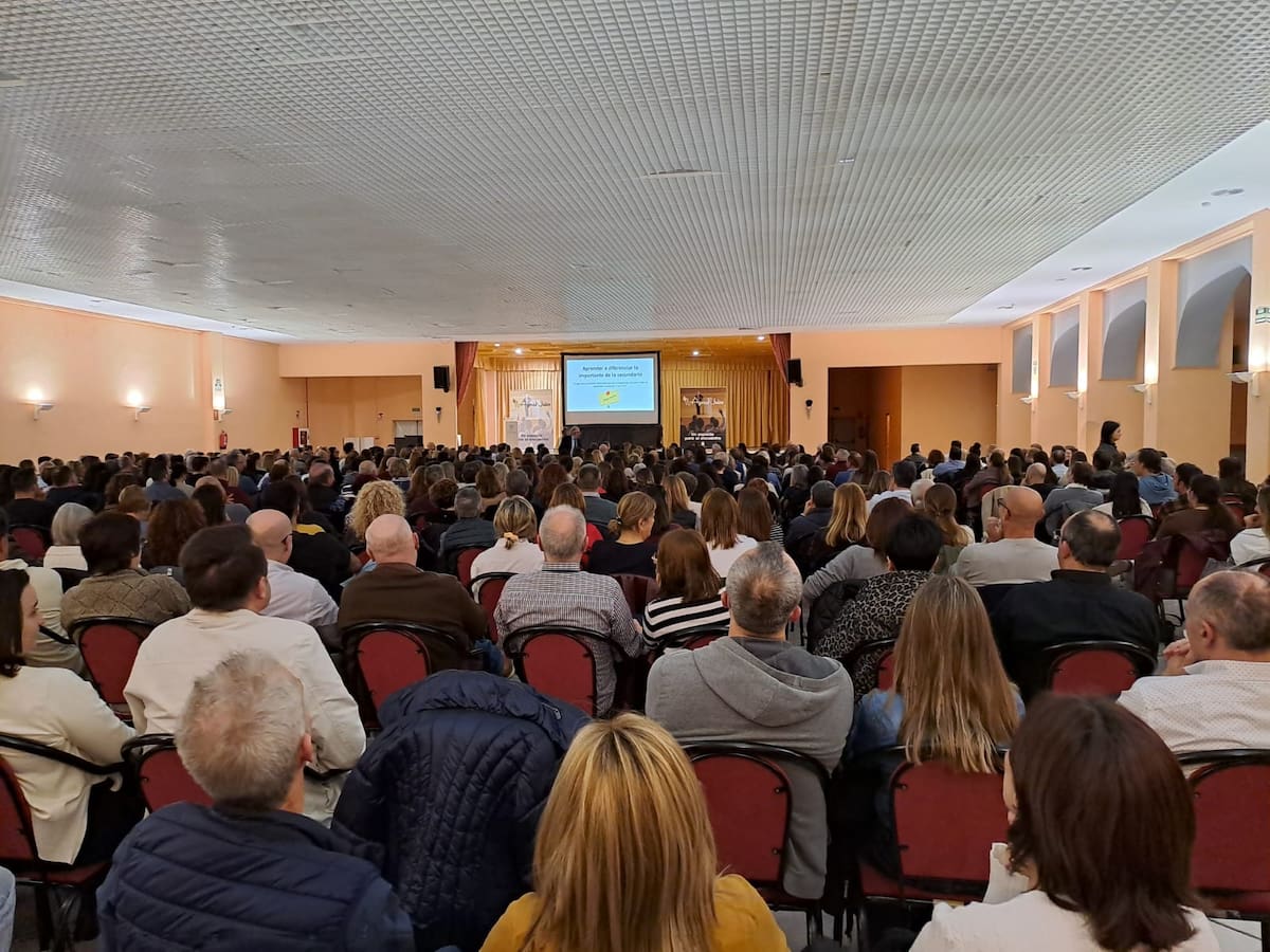 Emilio Duró en Nules: “Aprender a diferenciar lo importante de lo secundario”