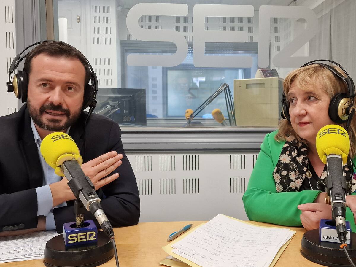 El delegado provincial de la Junta, José Luis Escudero y la directora del Archivo, Riansares Serrano, nos presentan las XVI jornadas de Investigación en Archivos de Castilla-La Mancha