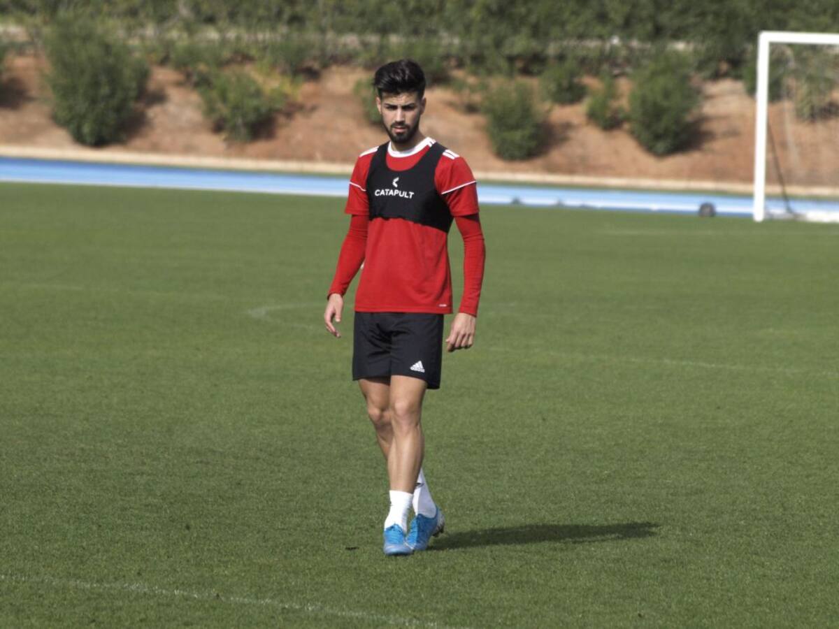 Chema se va al Albacete y llega Nacho para el filial