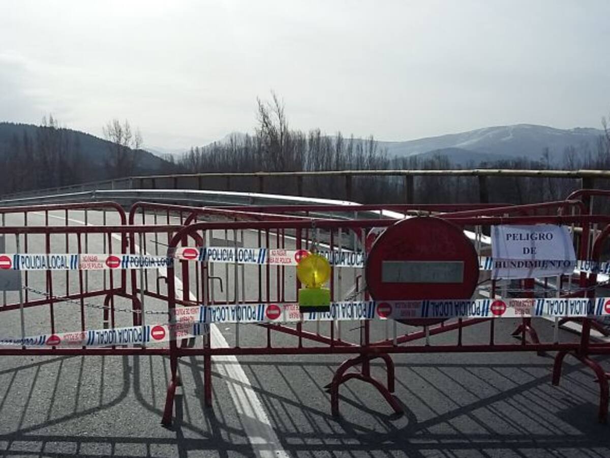 Merayo pide a los vecinos que confíen en la solución técnica a las avenidas