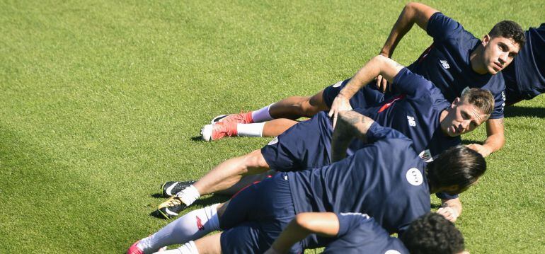 Un momento del primer entrenamiento de la temporada del Athletic de Bilbao