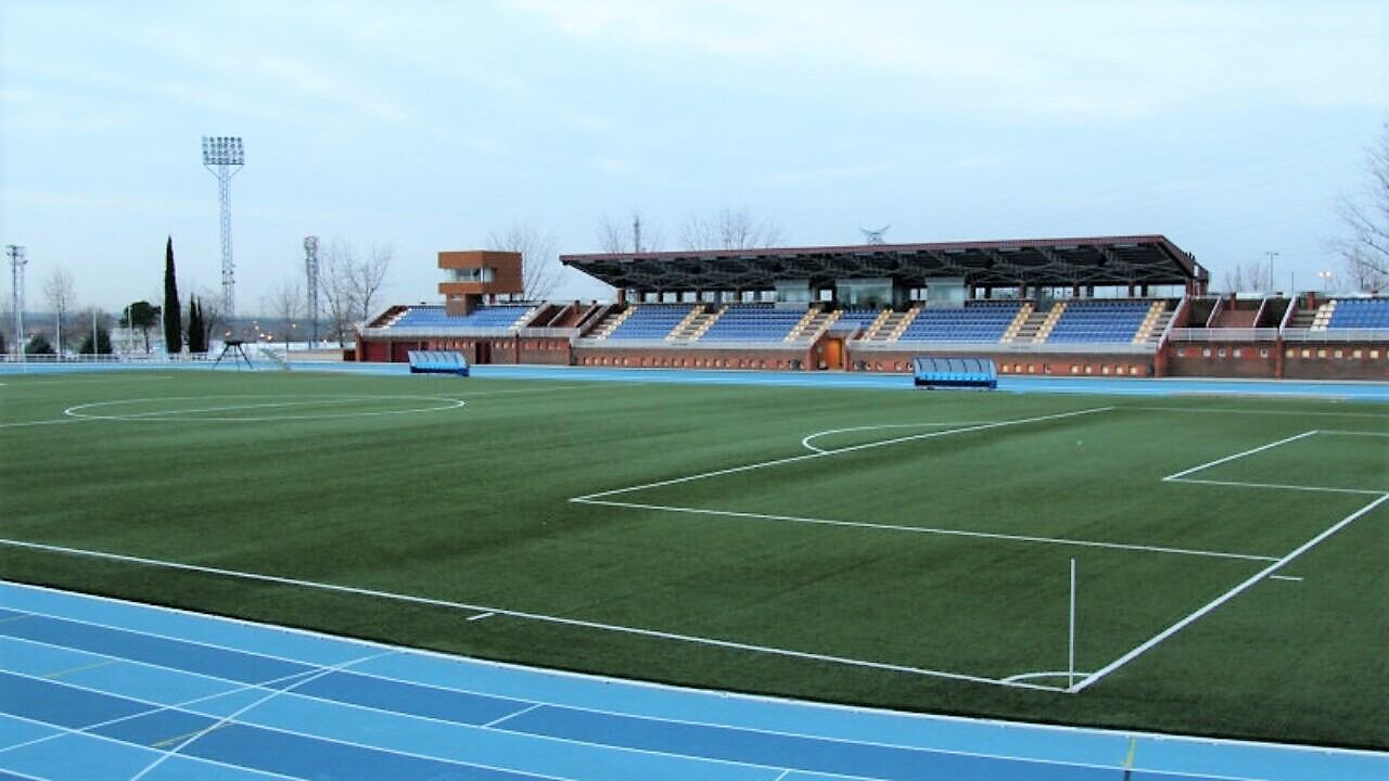 Estadio Dehesa de Navalcarbón