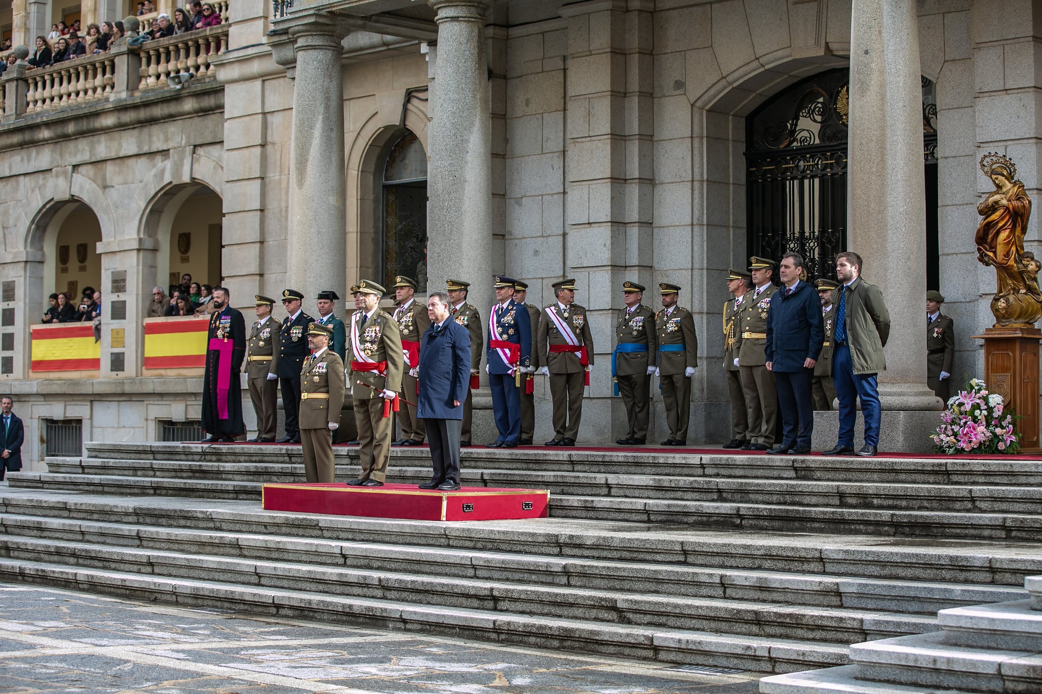 Emiliano García-Page durante el acto del Día de la Inmaculada en la Academia de Infantería