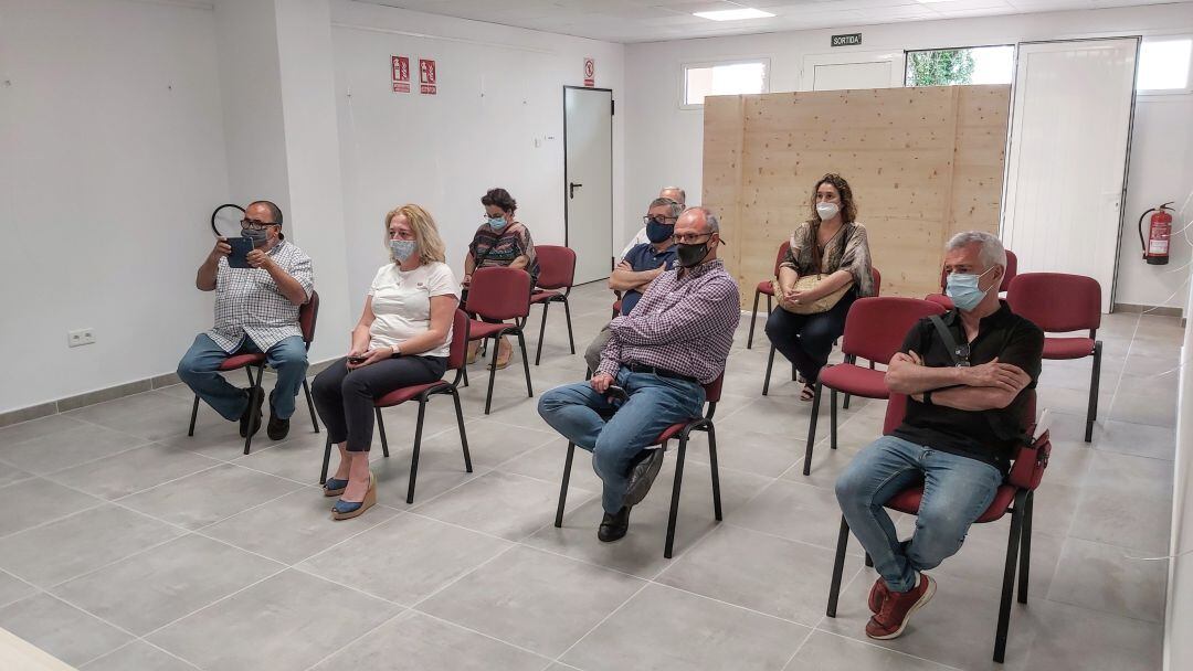 Les entitats que ocuparan el casal van signar el conveni per la cessió de l'espai.