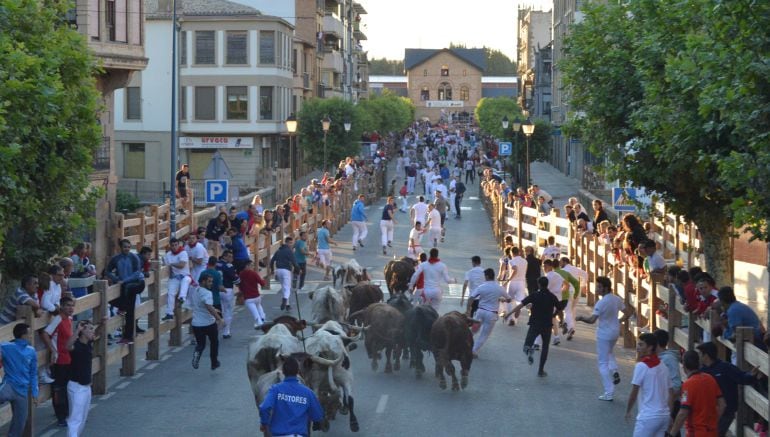 Los huecos en la calle han permitido disfrutar a los corredores
