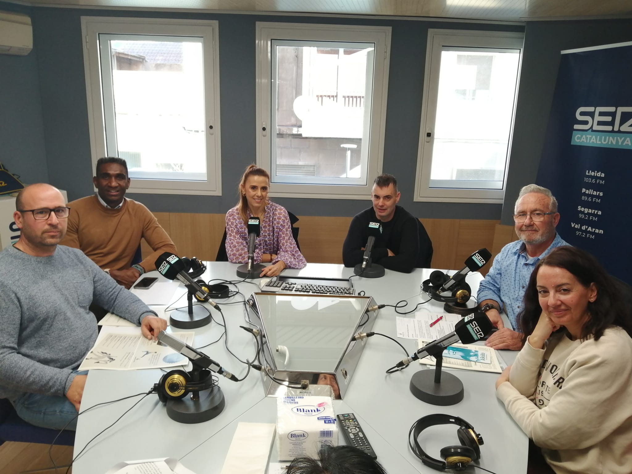 Aikido, què és i per a què s'apren. Amb Jackson Quiñónez; Rafa Cano, Miquel Fernández, Mar Villar i Eva Guarné.