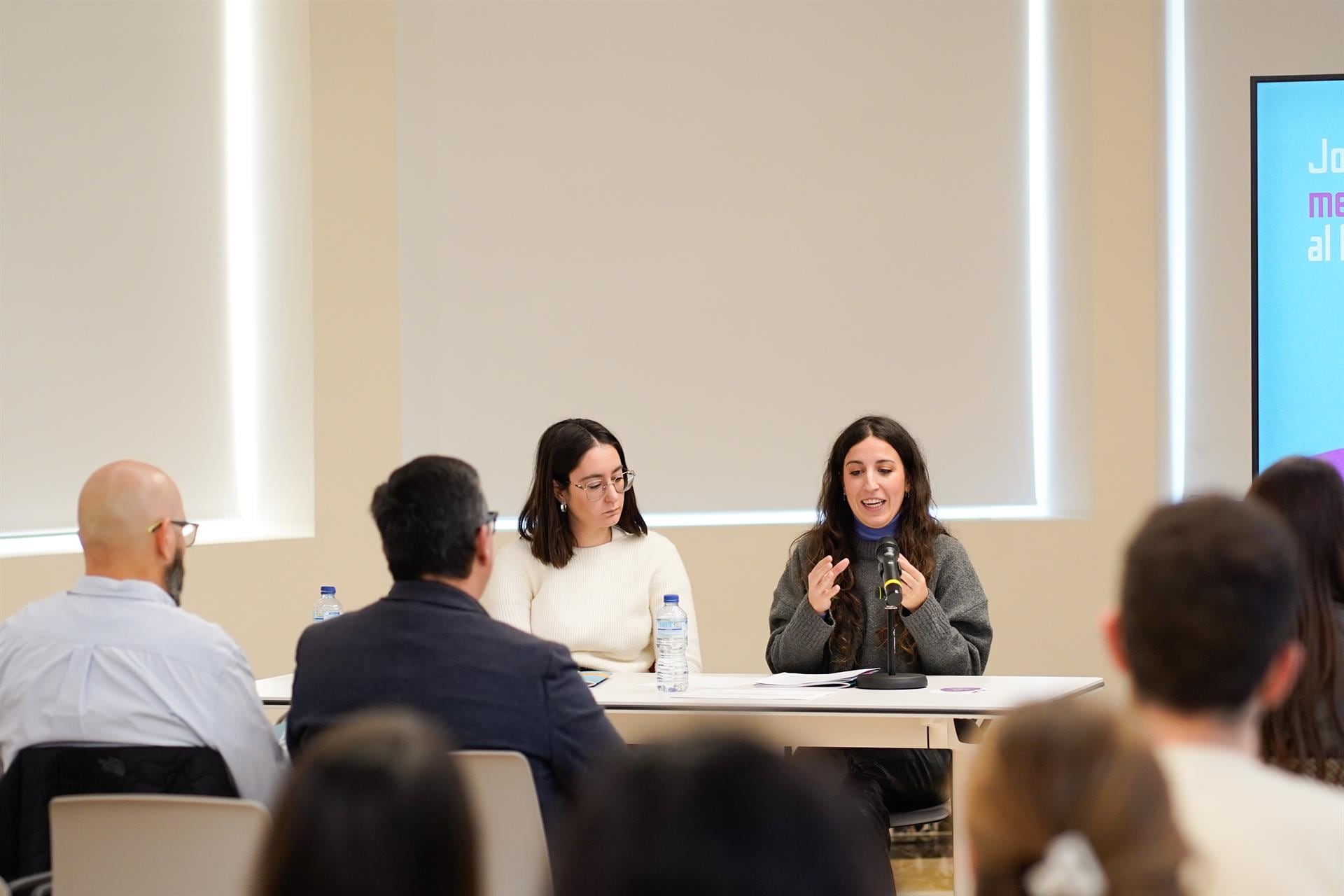Presentación del informe del Observatori d&#039;Emancipació del Consell Valencià de la Joventut