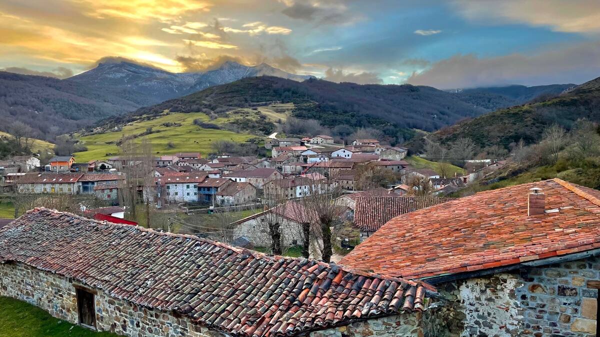 Postales de Palencia: La del silencio de Lores