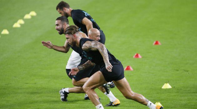 Sergio Ramos entrena junto a Carvajal y Nacho en la previa del Clásico en Miami