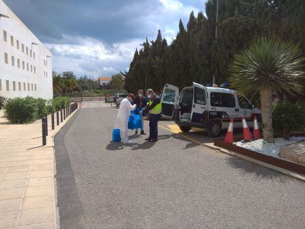 Distribución del material donado