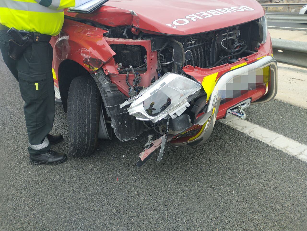 Coche bomberos tras accidente