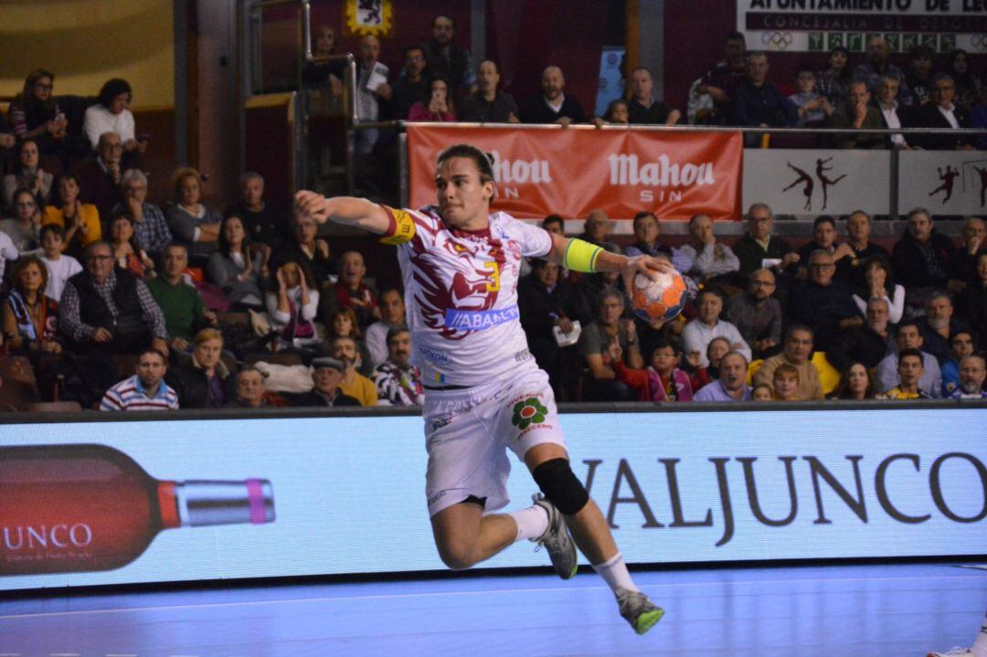 Mario López marcaba 6 goles