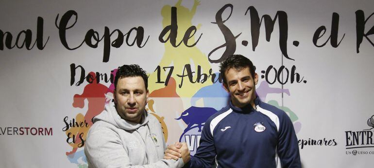 Los entrenadores de ambos equipo durante la rueda de prensa de presentación de la final