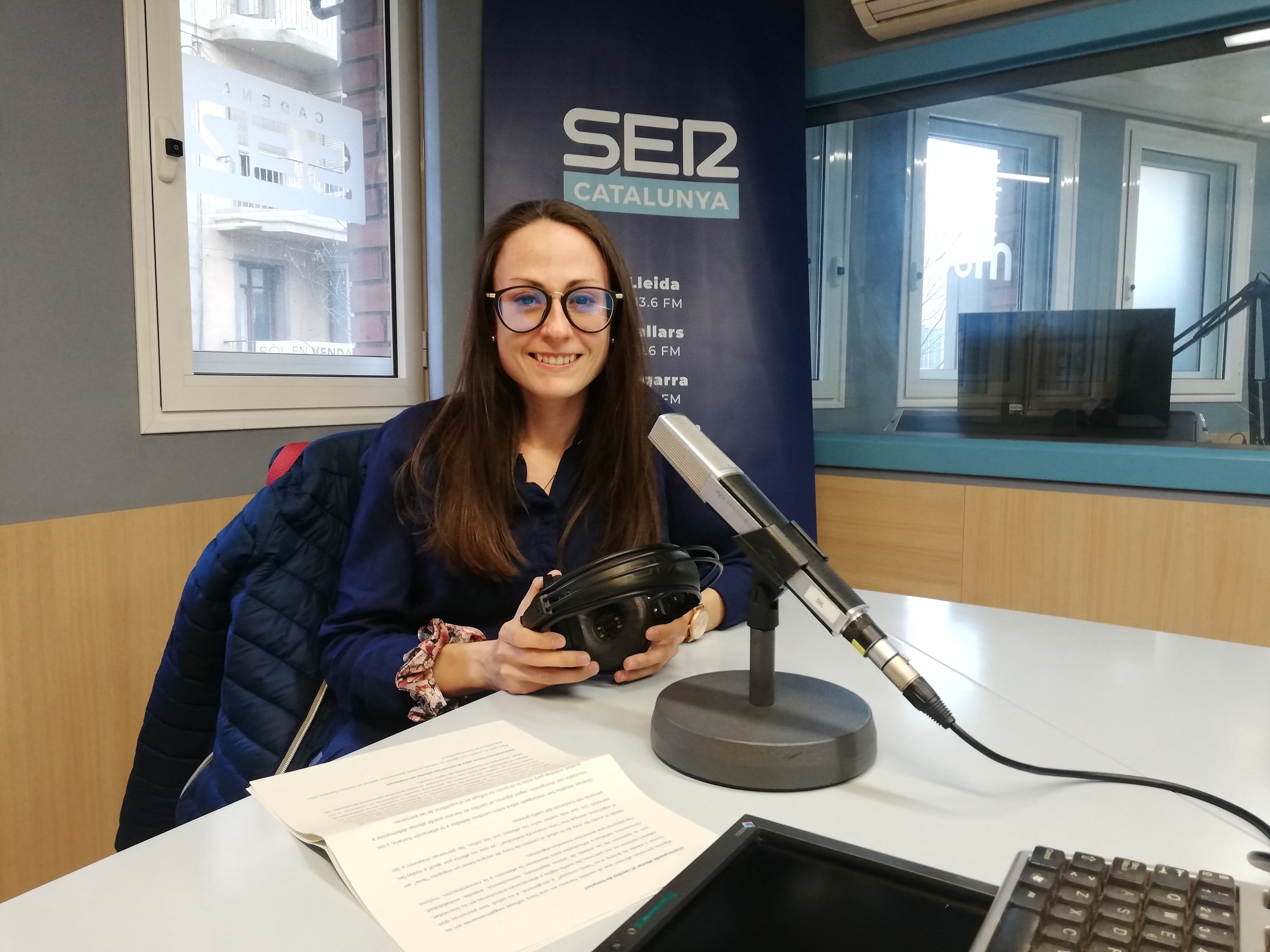 Un moment de l'entrevista amb la infermera Cristina García Serrano, del CAP de Balaguer.