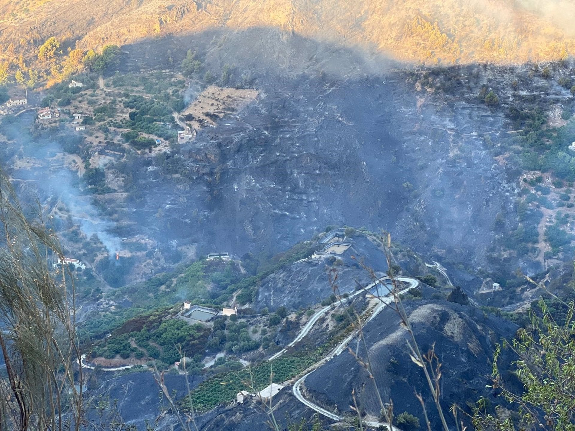 Vista aérea del incendio