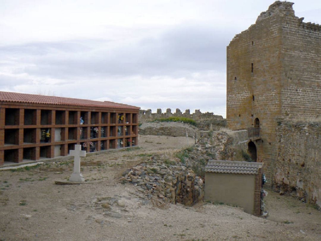 Cementerio del Castillo de Vozmediano