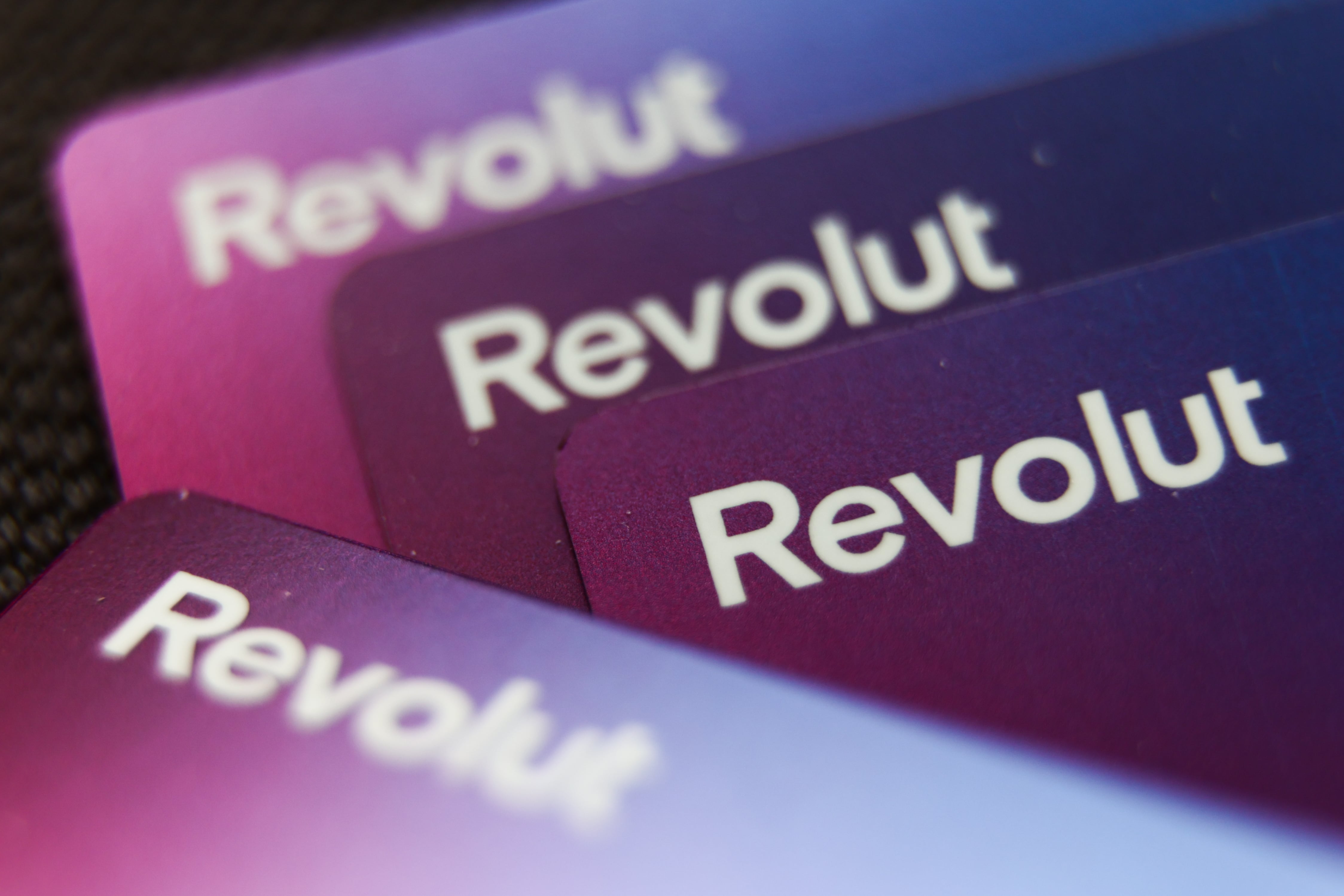 Revolut.