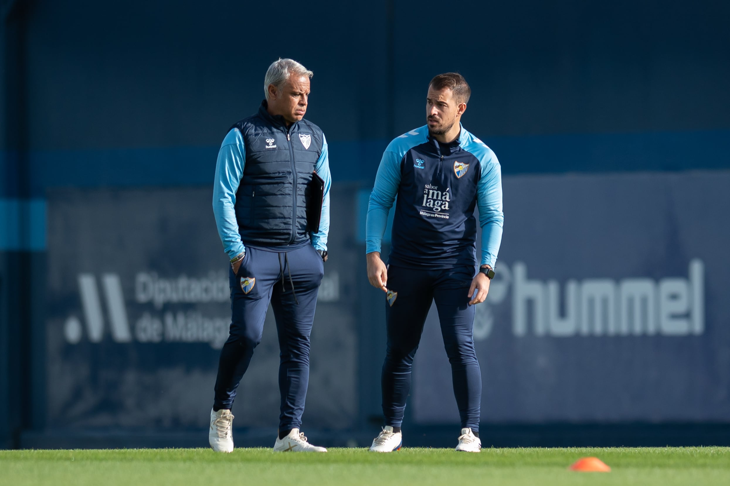 Sergio Pellicer, junto a su segundo, Manolo Sánchez, en un entrenamiento