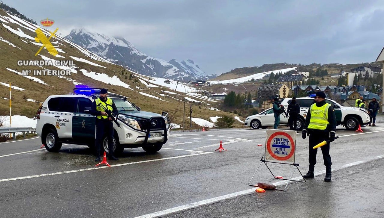 Imagen del del operativo puesto en marcha por la Guardia Civil