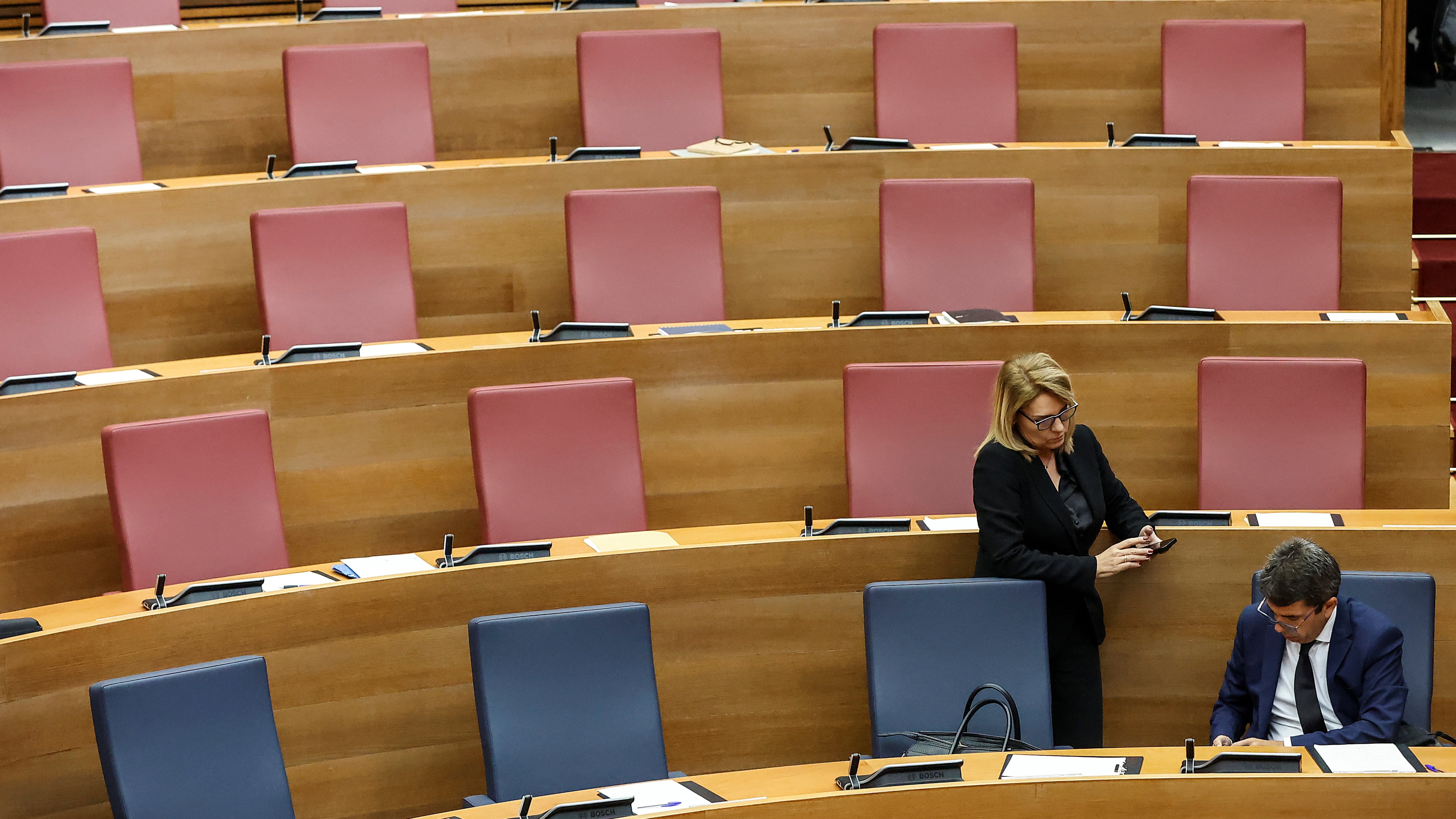 Carlos Mazón, presidente de la Generalitat Valenciana, durante la primera sesión de les Corts tras la dana