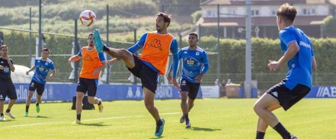 Celso Borges en un entrenamiento