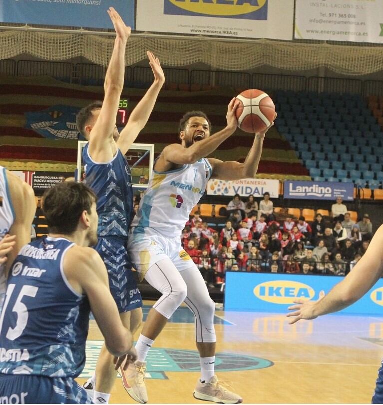 Clevin Hannah amb 25 punts va destrossar a l&#039;equip basc.