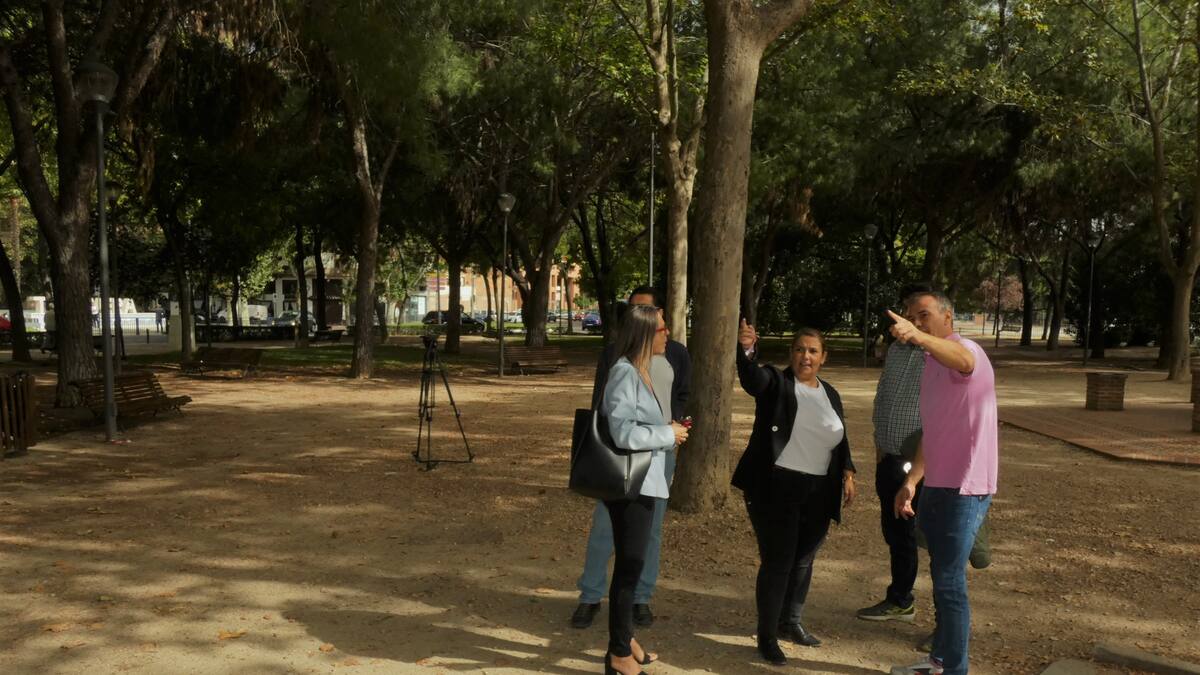 Talavera mejora el suelo de los parques "Joaquín Benito de Lucas" y La Alameda