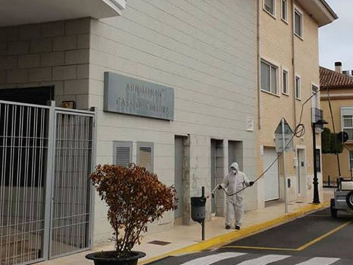 Benirredrà asegura que el brote está localizado en la residencia y no repercute al resto de la población