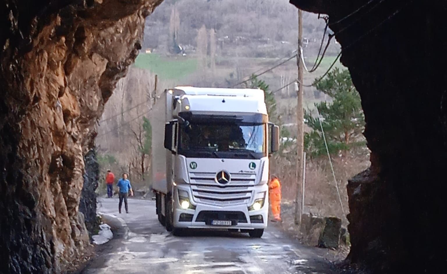 Uno de los túneles de la A2609