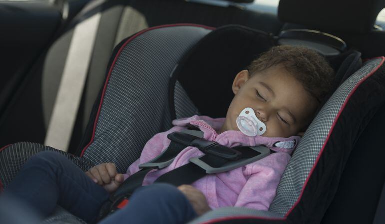 Cinco sillas que han pasado el test europeo de seguridad.