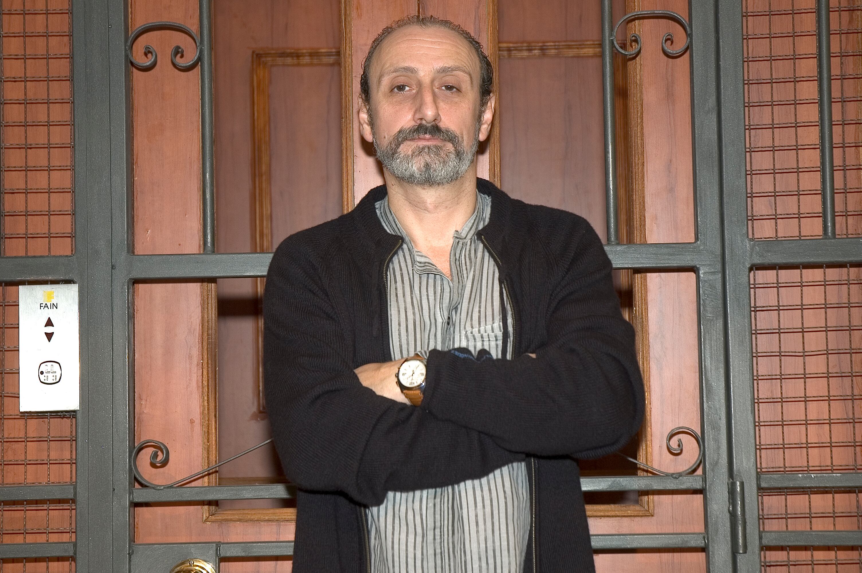 Fotografía de José Luis Gil en su época en 'Aquí no hay quien viva'
