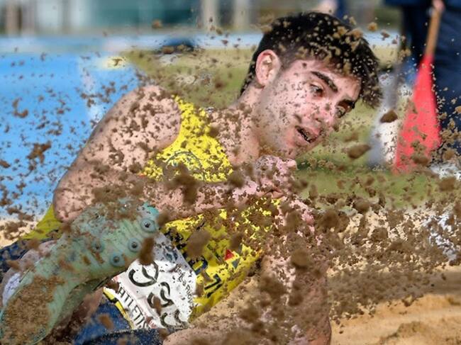 El atleta Carlos Beltrán ostenta el récord de La Rioja en salto de longitud en pista cubierta con una marca de 7,75 metros | Correr en La Rioja.