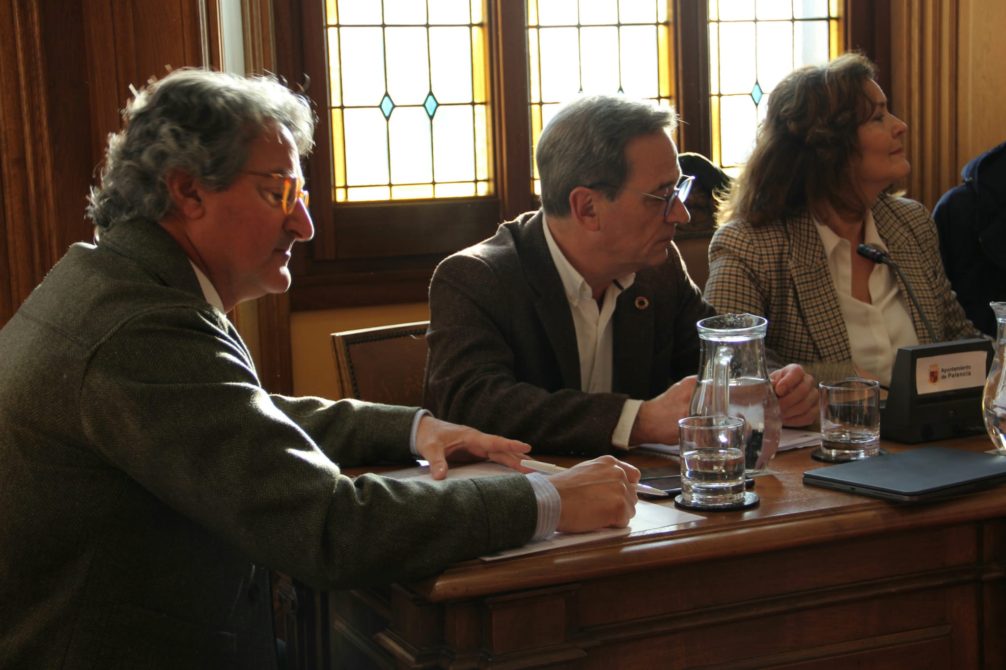 Ricardo Carrancio, Emilio Polo (Vox) y Sonia Lalanda (Vox) en el Pleno del Ayuntamiento de Palencia