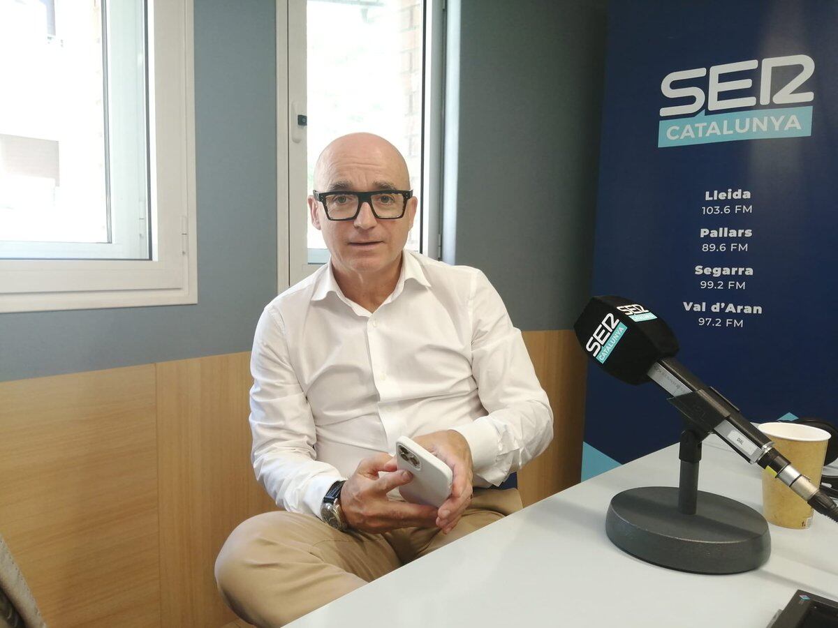 Àlex Riu durant l'entrevista a Ràdio Lleida.