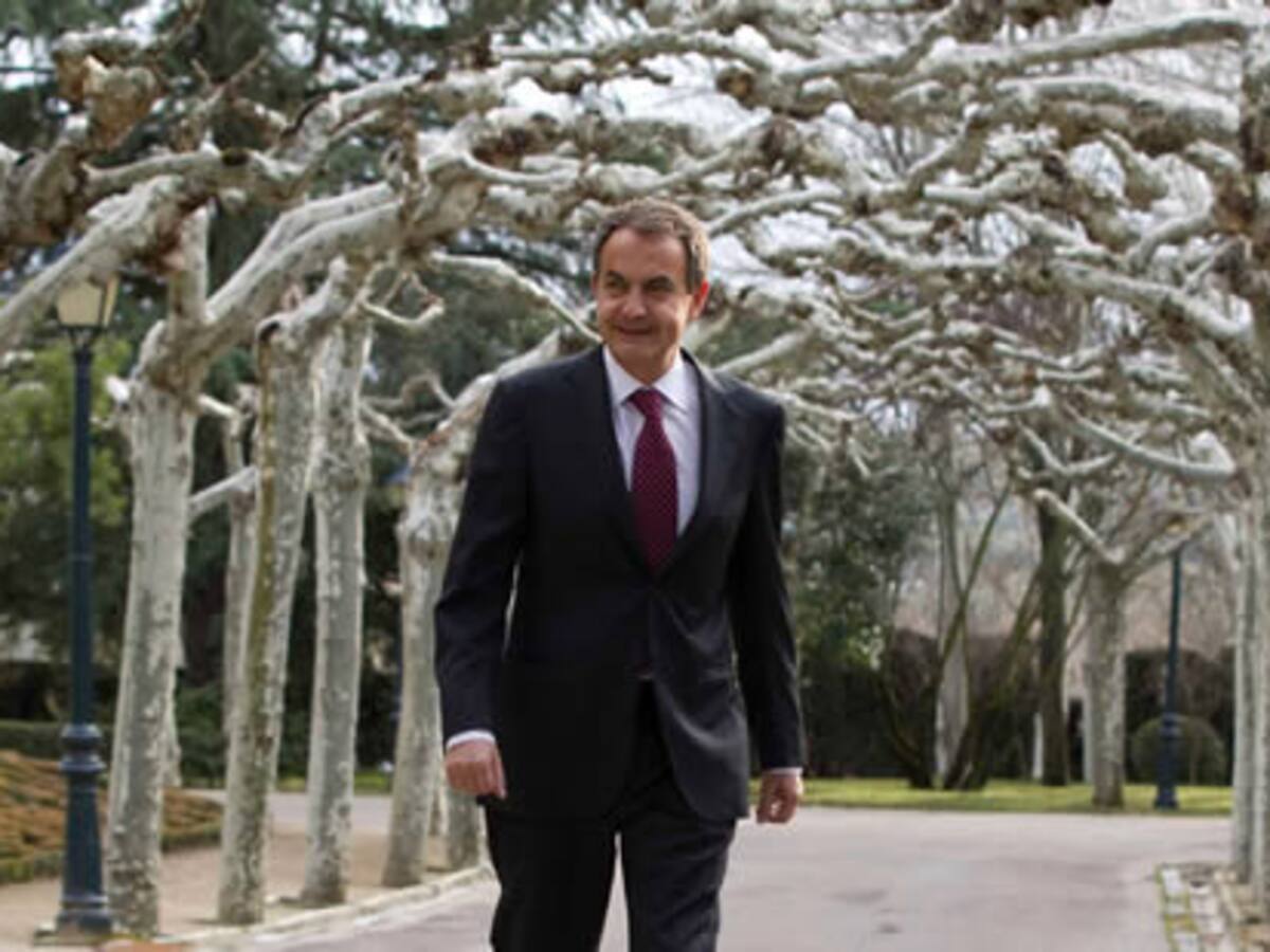 Zapatero dice que la ETA que conocimos ya no existe