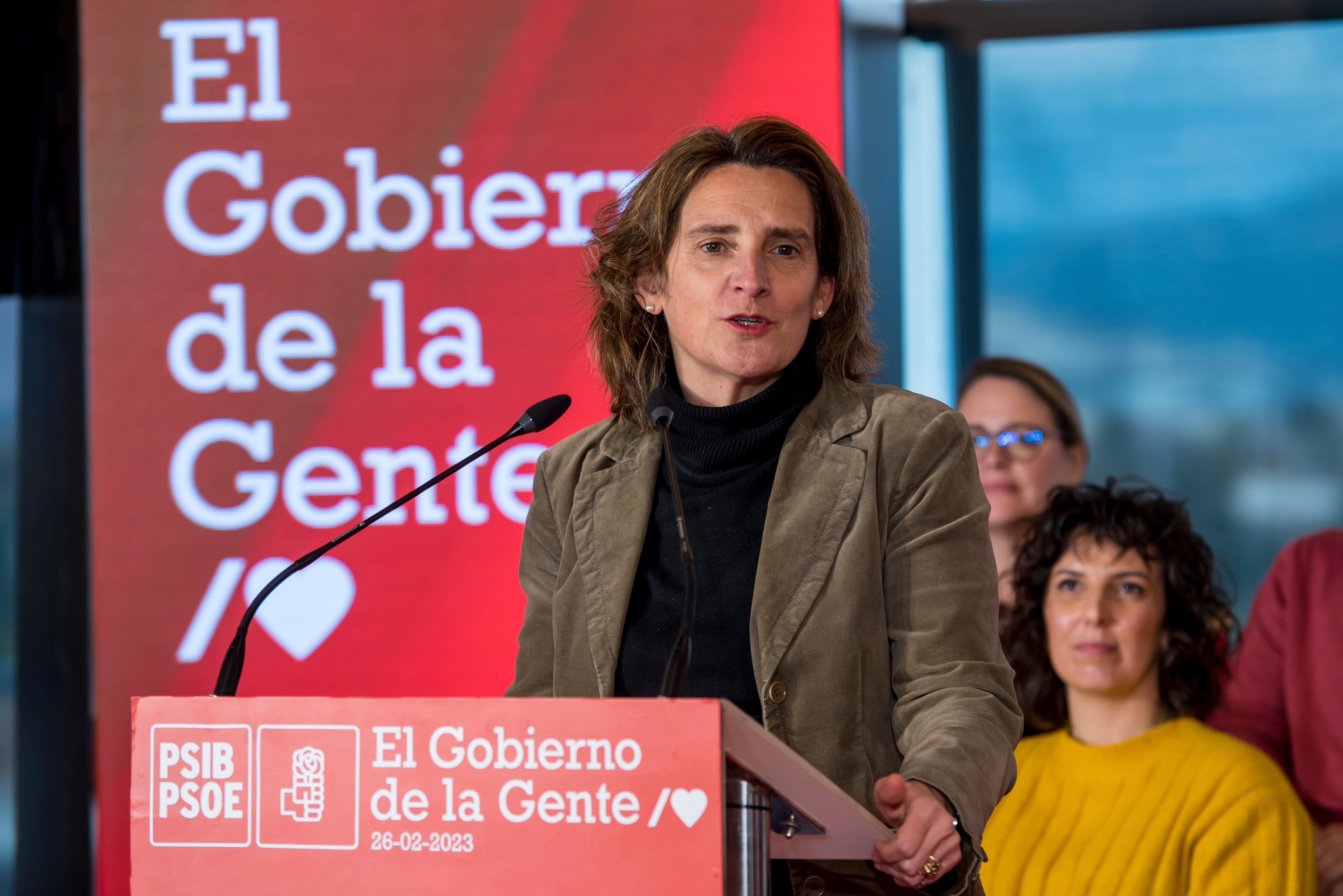 PALMA DE MALLORCA, 26/02/2023.- La ministra para la Transición Ecológica y el Reto Demográfico del Gobierno de España, Teresa Ribera, participa en las &quot;Jornadas municipales para una Transición Energética Justa&quot;, organizadas por el PSOE en Palma de Mallorca este domingo. EFE/ Atienza
