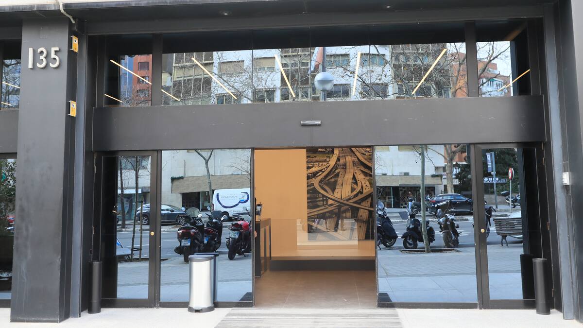 Ferrovial se compromete con el Gobierno a seguir tributando en España y a no eliminar los empleos ni las inversiones