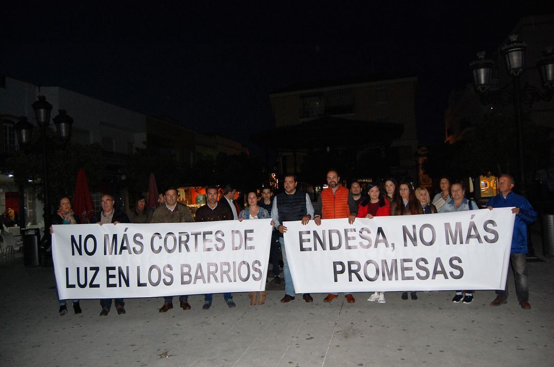 Protesta contra Endesa en Los Barrios