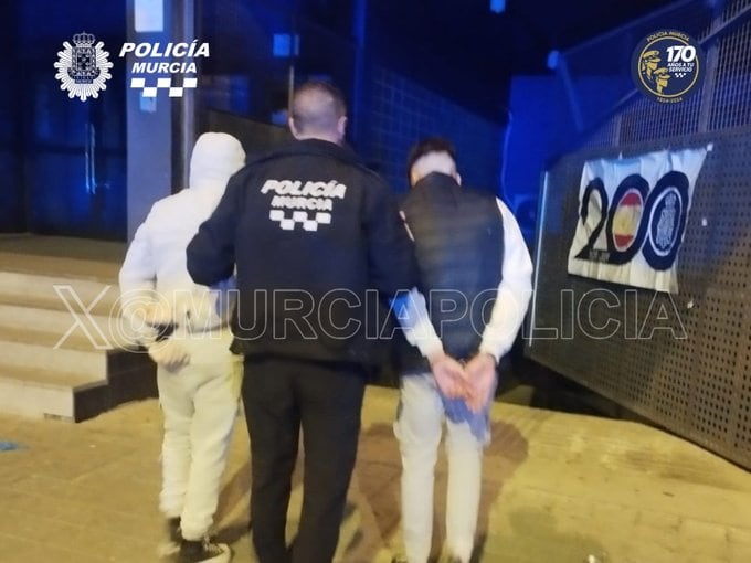 Dos detenidos como presuntos autores de un delito de robo con fuerza en la zona de Atalayas