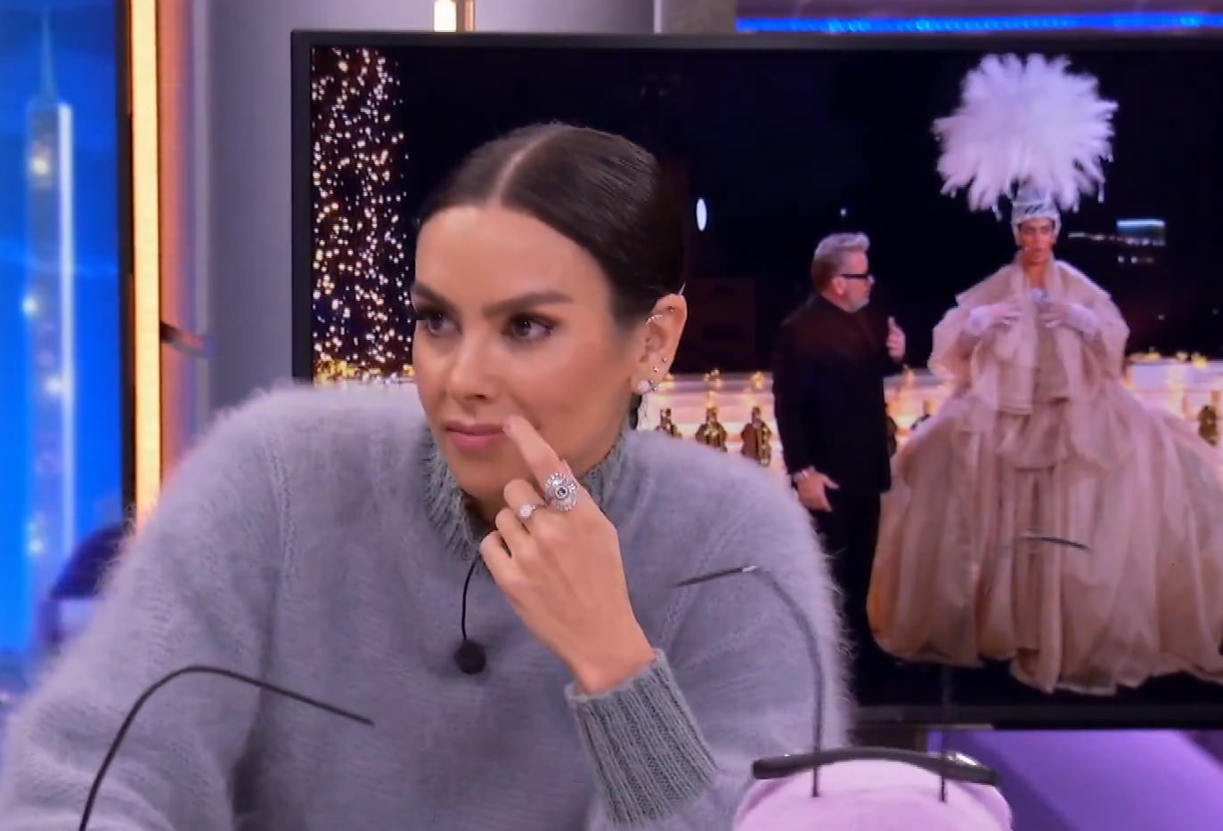 Cristina Pedroche en 'El Hormiguero' hablando de su nuevo vestido para las Campanadas