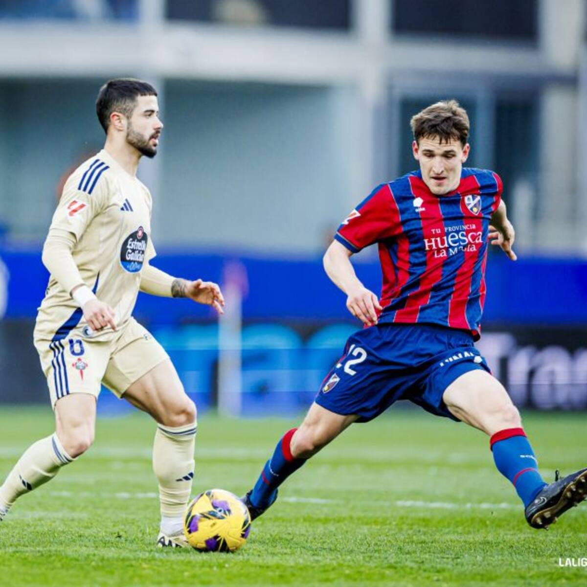 La SD Huesca confirma la renovación de Iker Kortajarena, mientras que la de Óscar Sielva está a punto